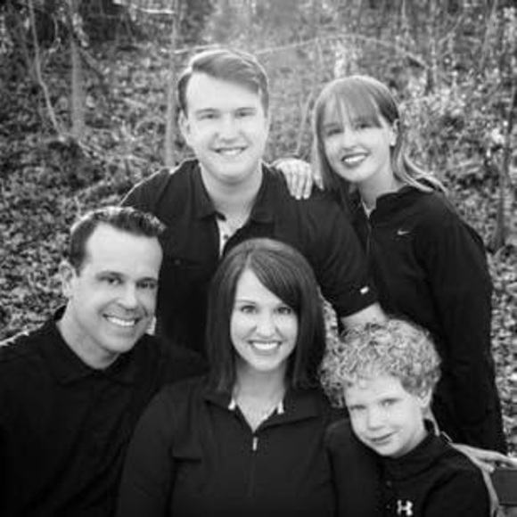 Meet your Posher, Kelly - Picture 1 of 1